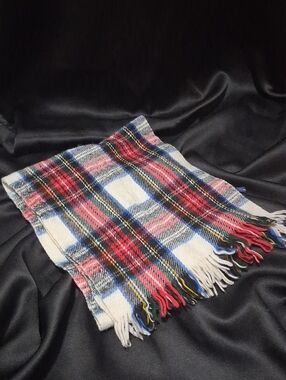 Vintage Tarleton Tartan Plaid Fringe Scarf - Red Green White